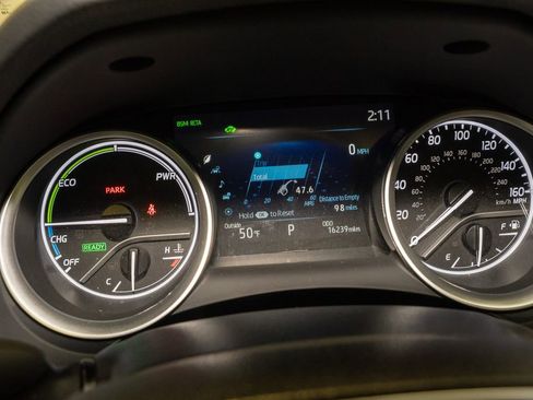 Used 2024 Toyota Camry XLE image 18