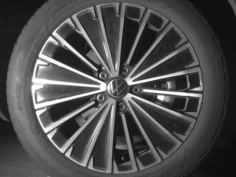 Used 2025 Volkswagen Taos SE image 13