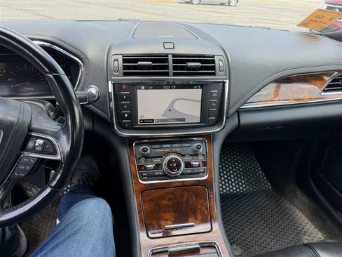 Used 2018 Lincoln Continental Select FWD image 16