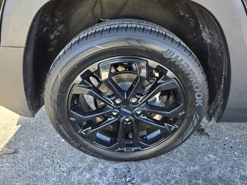 Used 2020 GMC Terrain SLE w/ Driver Convenience Package image 41