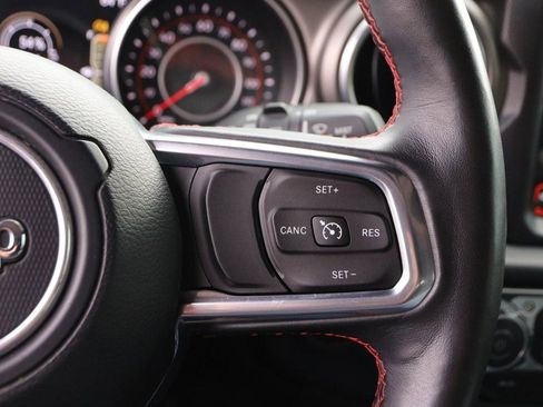 Used 2018 Jeep Wrangler Unlimited Rubicon image 12