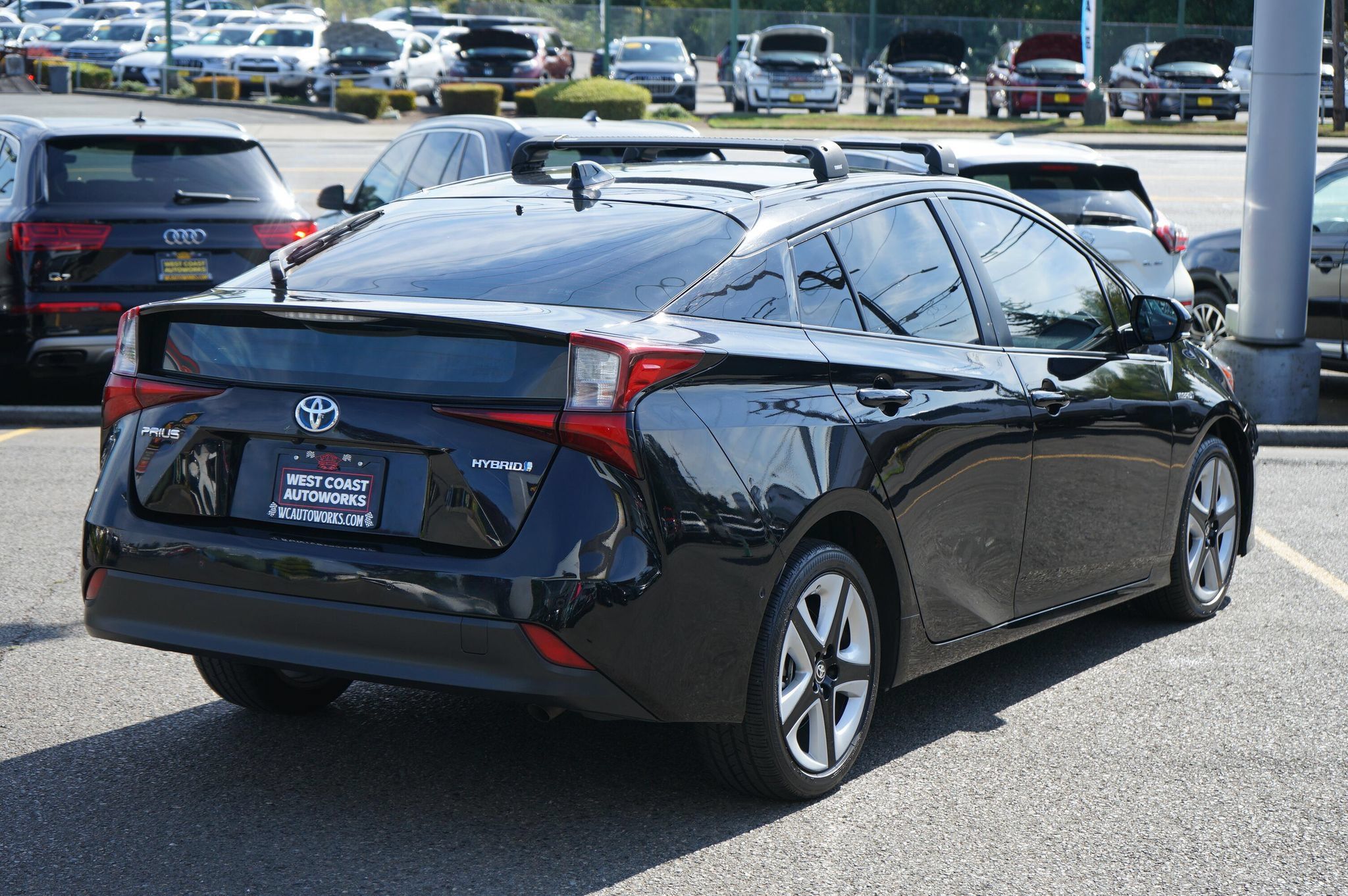 Used 2020 Toyota Prius XLE FWD image 5