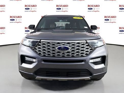 Used 2021 Ford Explorer Platinum w/ Premium Technology Package RWD image 2