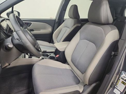 Used 2025 Subaru Forester Premium image 14