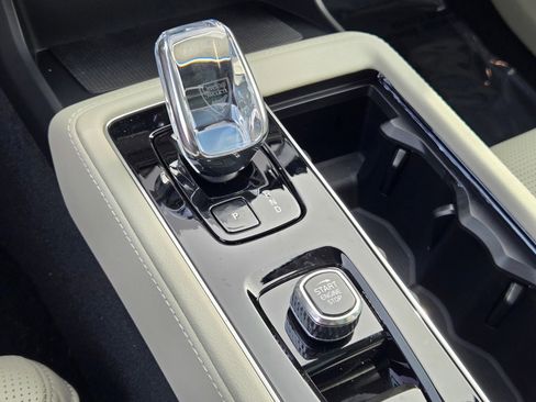 New 2026 Volvo XC90 T8 Ultra w/ Protection Package Premier image 16