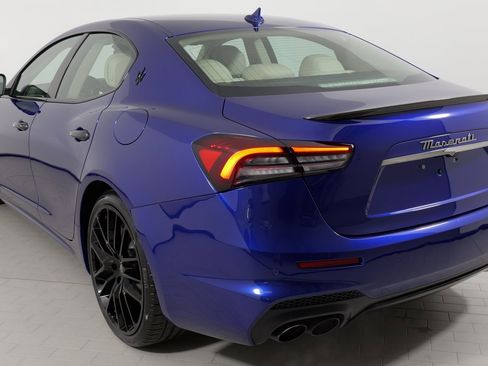 Used 2022 Maserati Ghibli Modena image 26
