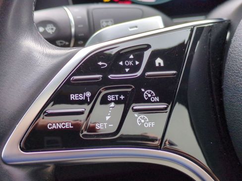 Used 2023 Mercedes-Benz E 350 Sedan image 18