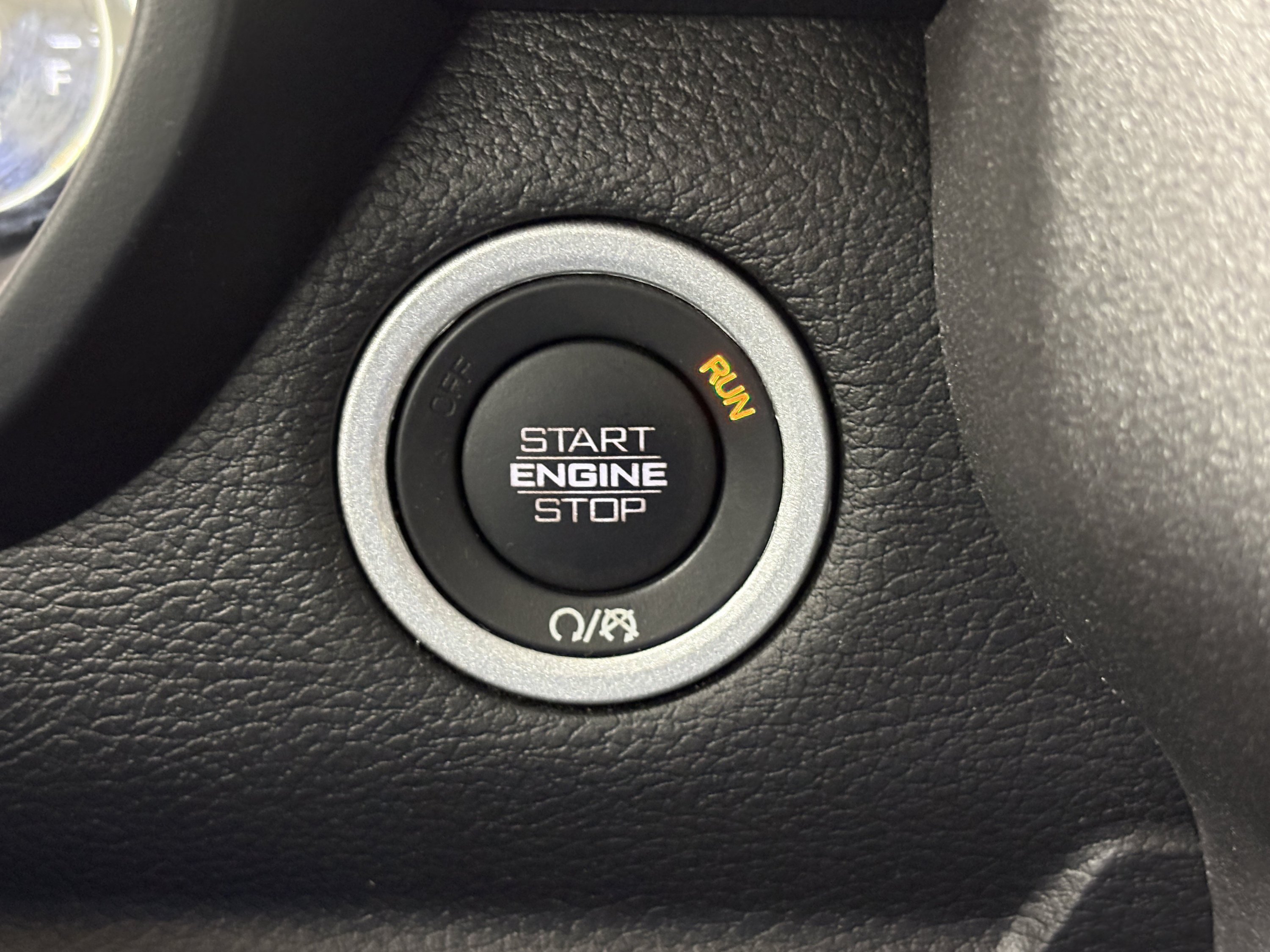 Used 2025 RAM 1500 Tradesman AWD/4WD image 17