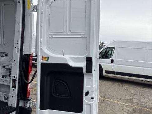 Used 2024 Ford Transit 250 148 Medium Roof image 20