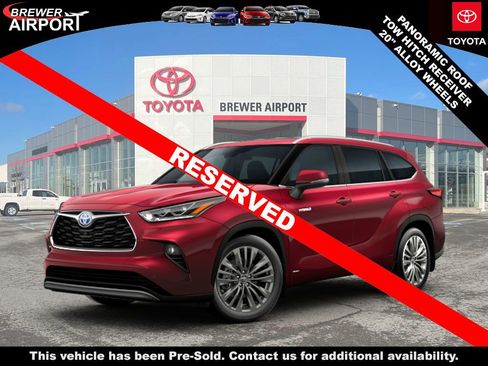 New 2026 Toyota Highlander Platinum AWD/4WD image 1