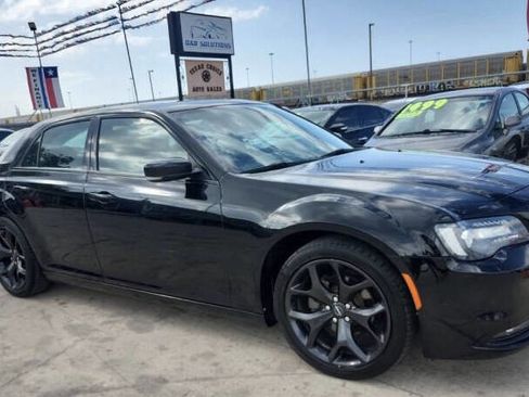 Used 2021 Chrysler 300 S image 1
