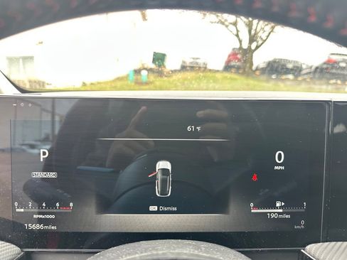 Certified 2025 Nissan Kicks SR image 14