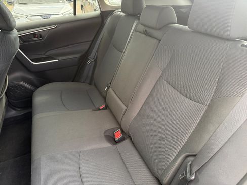 Used 2025 Toyota RAV4 LE AWD/4WD image 17