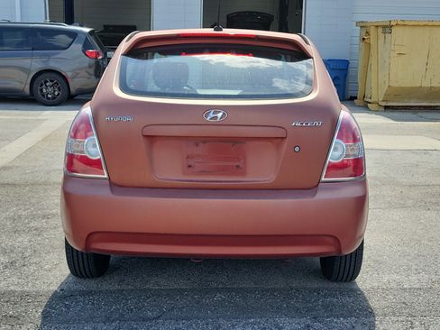 Used 2009 Hyundai Accent GS w/ Premium Pkg 3 FWD image 5