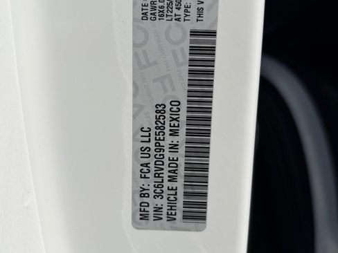 Used 2023 RAM ProMaster 2500 FWD image 30