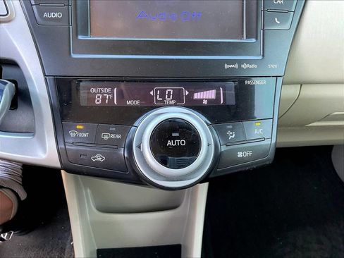 Used 2013 Toyota Prius V Three FWD image 15