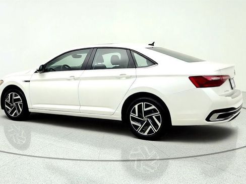 Used 2023 Volkswagen Jetta SEL FWD image 7