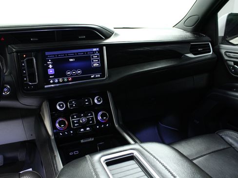Used 2021 GMC Yukon XL Denali image 20