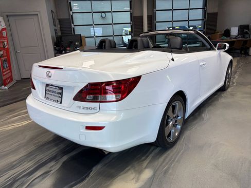 Used 2011 Lexus IS 250C RWD image 32