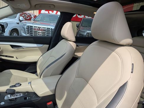 Used 2020 INFINITI QX50 Sensory w/ Climate Package FWD image 10
