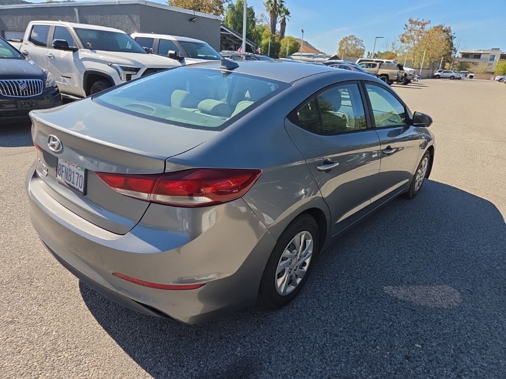 Used 2017 Hyundai Elantra SE FWD image 5