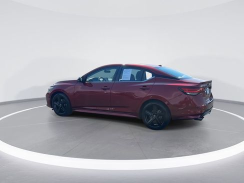 Used 2023 Nissan Sentra SR w/ Electronics Package FWD image 6