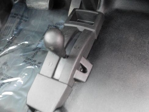 Used 2015 Chevrolet Silverado 3500 LT w/ LT Convenience Package image 74