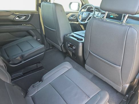 Used 2023 Chevrolet Tahoe LT w/ Luxury Package AWD/4WD image 11