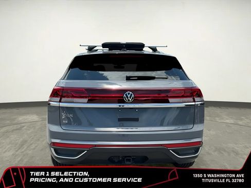 Used 2024 Volkswagen Atlas Cross Sport SE FWD image 9