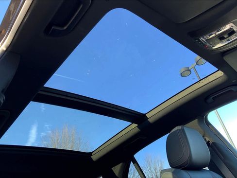 Used 2026 Mercedes-Benz GLE 350 4MATIC image 11