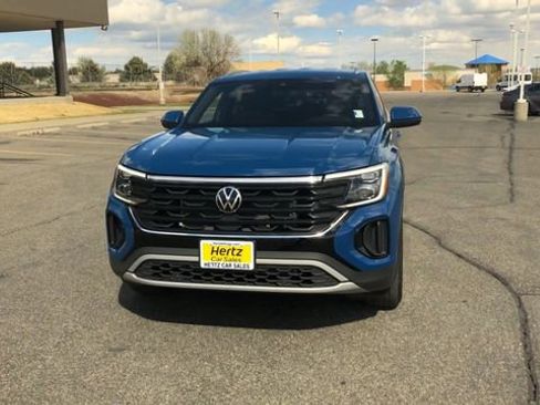 Used 2026 Volkswagen Atlas Cross Sport SE AWD/4WD image 3