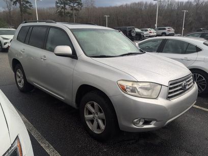 Used 2010 Toyota Highlander SE