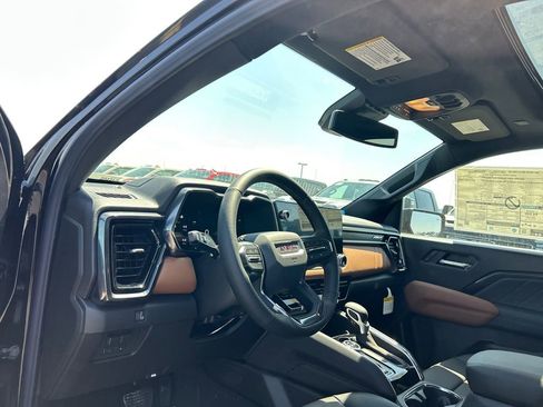 New 2026 GMC Canyon AT4 w/ Technology Plus Package AWD/4WD image 20