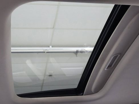 Used 2020 Ford Fusion Energi Titanium image 20