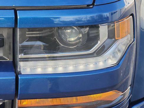 Used 2018 Chevrolet Silverado 1500 LT w/ All Star Edition image 9