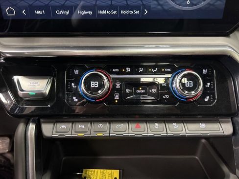 Used 2023 GMC Sierra 1500 Denali Ultimate image 29