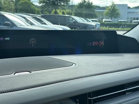 New 2026 Lincoln Navigator Reserve AWD/4WD image 26