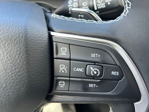 New 2026 Jeep Grand Cherokee L Laredo AWD/4WD image 25