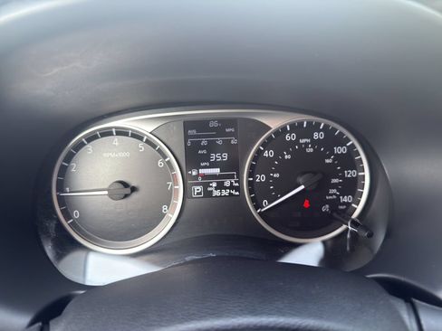 Used 2023 Nissan Kicks S FWD image 21