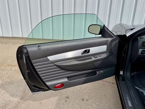 Used 2002 Ford Thunderbird RWD image 13