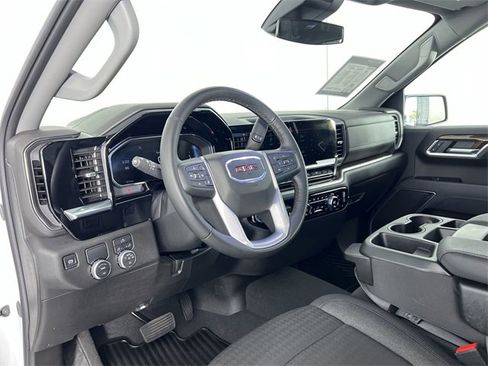 Used 2026 GMC Sierra 1500 Elevation image 10