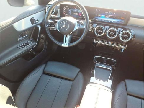 Used 2025 Mercedes-Benz CLA 250 image 10