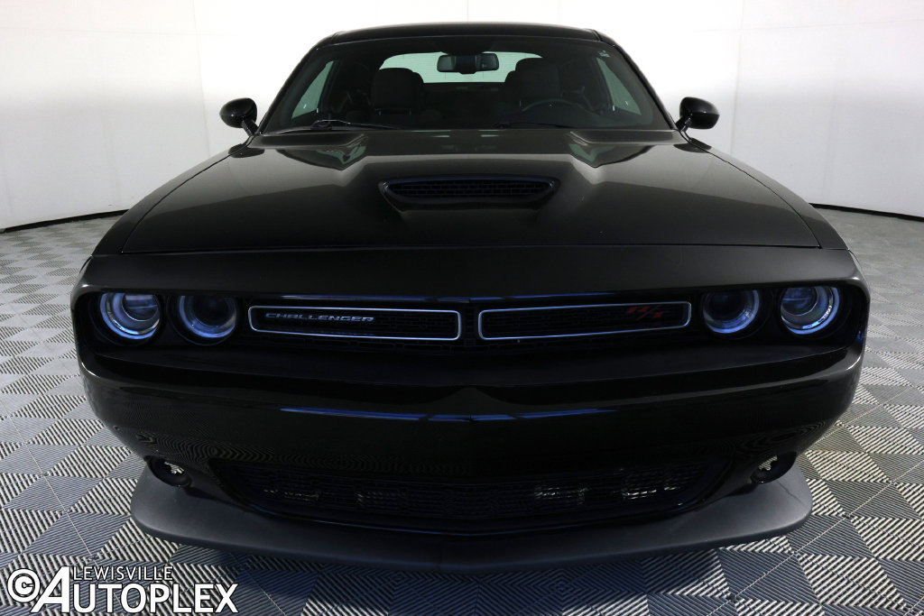 Used 2021 Dodge Challenger R/T RWD image 2