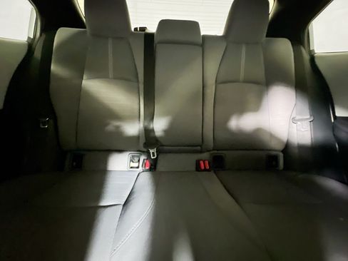 Used 2021 Toyota Corolla SE FWD image 32