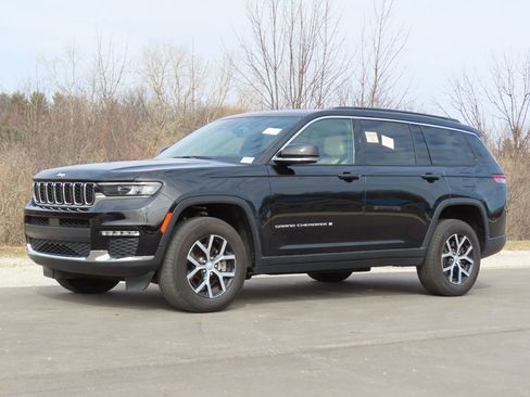 Certified 2024 Jeep Grand Cherokee L Limited image 6