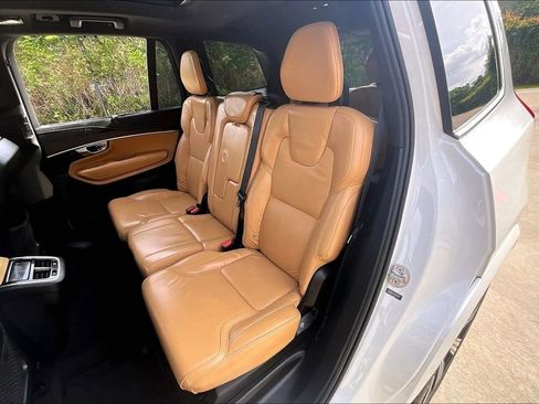 Certified 2023 Volvo XC90 B6 Ultimate w/ Protection Package Premier AWD/4WD image 37