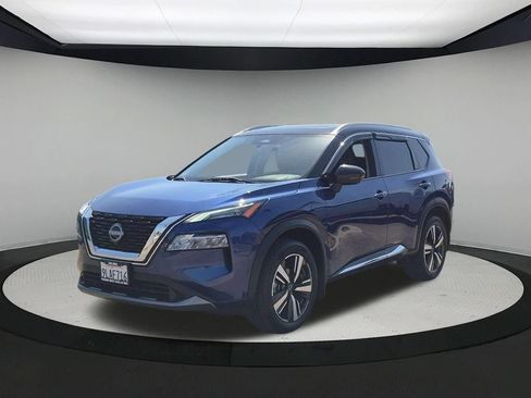 Used 2023 Nissan Rogue SL w/ SL Premium Package FWD image 4
