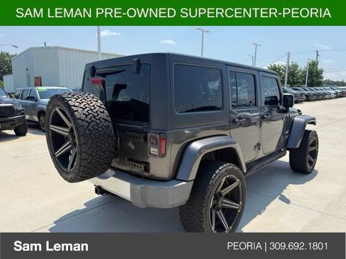 Used 2014 Jeep Wrangler Unlimited Sahara w/ Connectivity Group AWD/4WD image 4