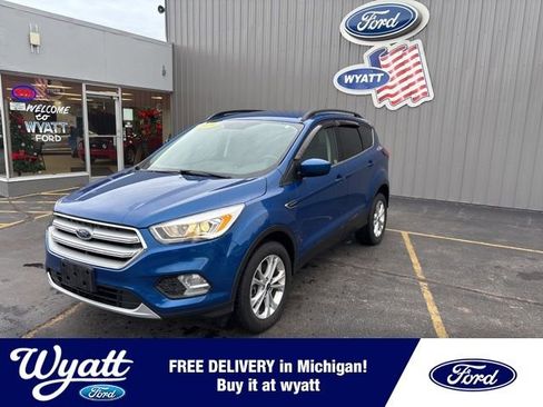 Used 2019 Ford Escape SEL image 1