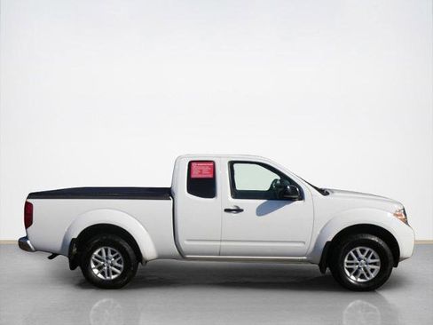 Certified 2021 Nissan Frontier SV image 3
